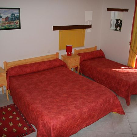 Chambres D'Hotes Lou Jassou Lapanouse-de-Cernon Exteriér fotografie