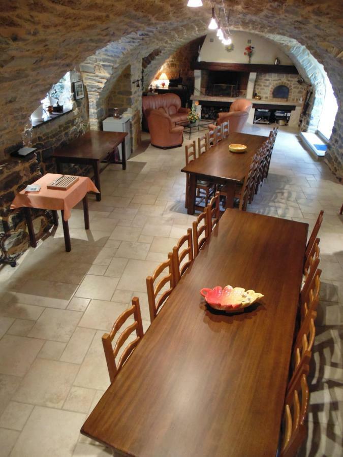 Chambres D'Hotes Lou Jassou Lapanouse-de-Cernon Exteriér fotografie