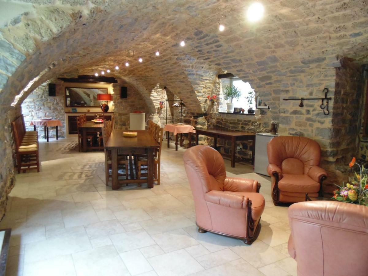 Chambres D'Hotes Lou Jassou Lapanouse-de-Cernon Exteriér fotografie