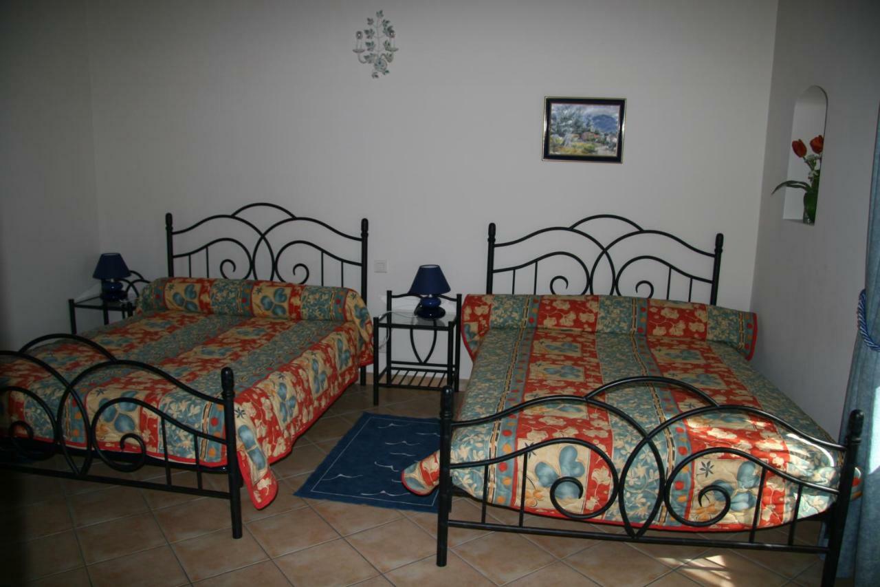 Chambres D'Hotes Lou Jassou Lapanouse-de-Cernon Exteriér fotografie